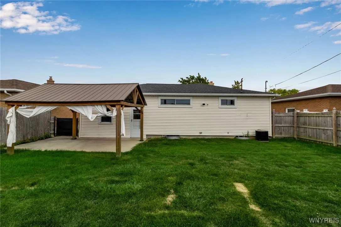 58 Caroline Lane, Cheektowaga, New York 14043, Cheektowaga, New York 14043, 3 Bedrooms Bedrooms, 6 Rooms Rooms,1 BathroomBathrooms,Residential,Closed,58 Caroline Lane, Cheektowaga, New York 14043,0,B1638527