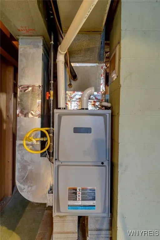 58 Caroline Lane, Cheektowaga, New York 14043, Cheektowaga, New York 14043, 3 Bedrooms Bedrooms, 6 Rooms Rooms,1 BathroomBathrooms,Residential,Closed,58 Caroline Lane, Cheektowaga, New York 14043,0,B1638527