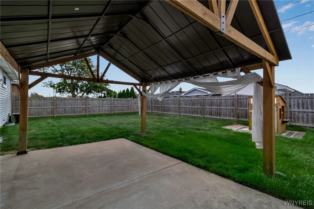 58 Caroline Lane, Cheektowaga, New York 14043, Cheektowaga, New York 14043, 3 Bedrooms Bedrooms, 6 Rooms Rooms,1 BathroomBathrooms,Residential,Closed,58 Caroline Lane, Cheektowaga, New York 14043,0,B1638527