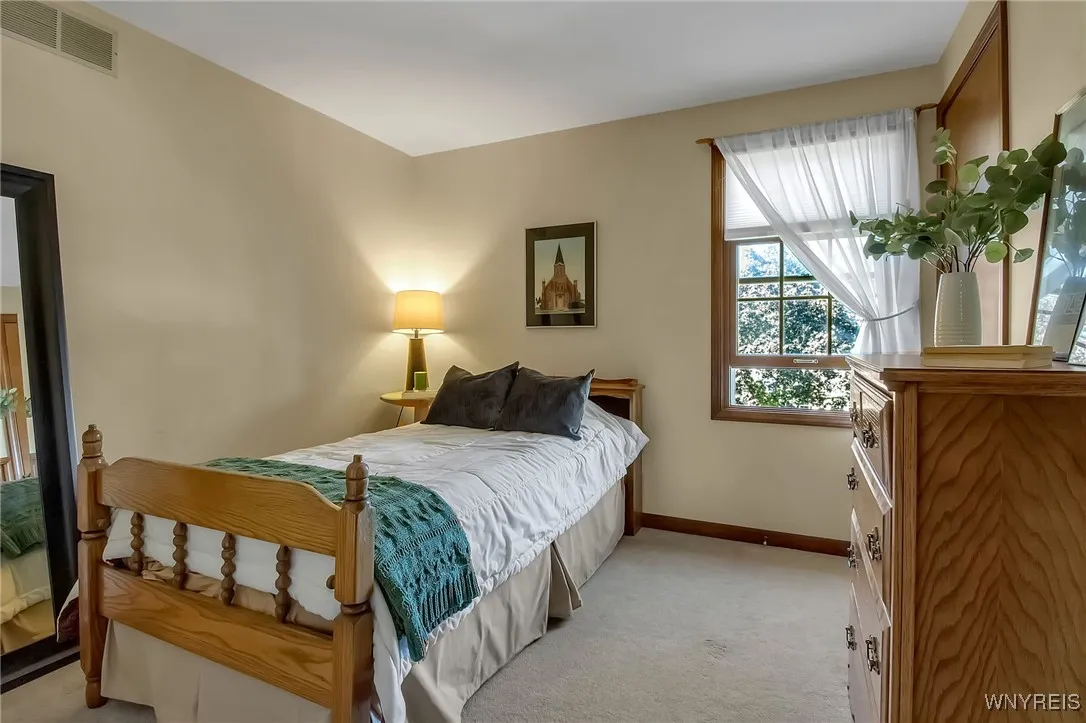 69 Hubbardston Place, Amherst, New York 14228, Amherst, New York 14228, 4 Bedrooms Bedrooms, 9 Rooms Rooms,2 BathroomsBathrooms,Residential,For Sale,69 Hubbardston Place, Amherst, New York 14228,0,B1639103