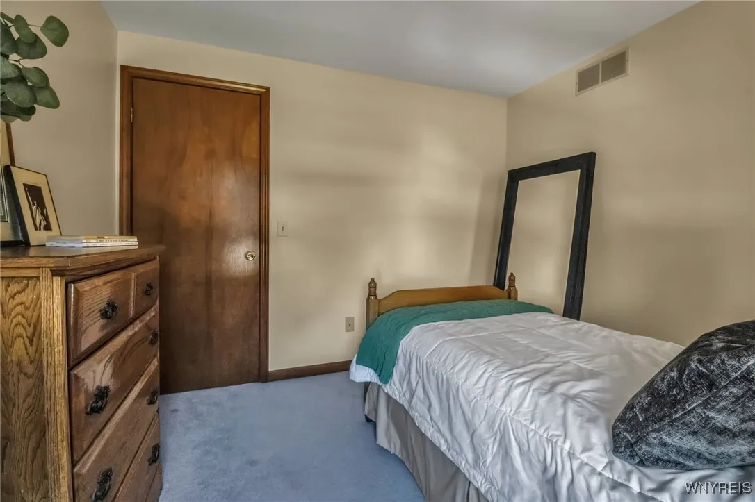 69 Hubbardston Place, Amherst, New York 14228, Amherst, New York 14228, 4 Bedrooms Bedrooms, 9 Rooms Rooms,2 BathroomsBathrooms,Residential,For Sale,69 Hubbardston Place, Amherst, New York 14228,0,B1639103
