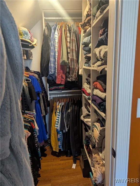 300 Maynard Drive, Amherst, New York 14226, Amherst, New York 14226, 3 Bedrooms Bedrooms, 7 Rooms Rooms,1 BathroomBathrooms,Residential,For Sale,300 Maynard Drive, Amherst, New York 14226,0,B1639623