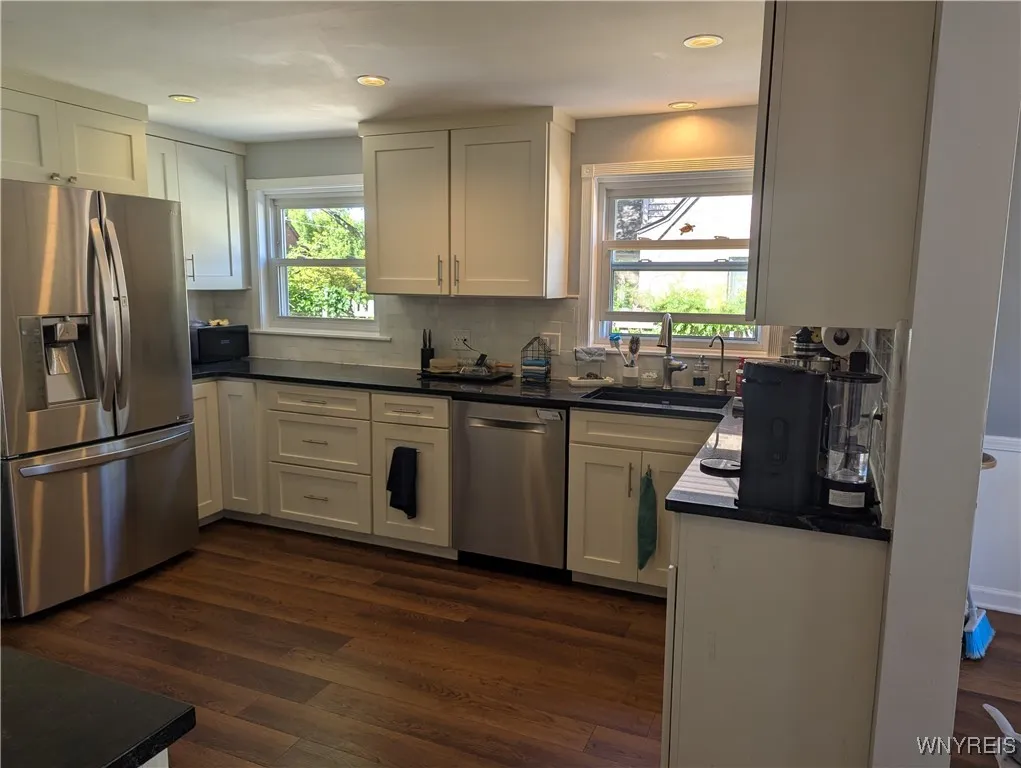 300 Maynard Drive, Amherst, New York 14226, Amherst, New York 14226, 3 Bedrooms Bedrooms, 7 Rooms Rooms,1 BathroomBathrooms,Residential,For Sale,300 Maynard Drive, Amherst, New York 14226,0,B1639623