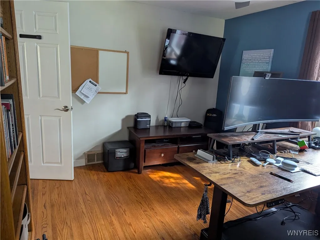 300 Maynard Drive, Amherst, New York 14226, Amherst, New York 14226, 3 Bedrooms Bedrooms, 7 Rooms Rooms,1 BathroomBathrooms,Residential,For Sale,300 Maynard Drive, Amherst, New York 14226,0,B1639623
