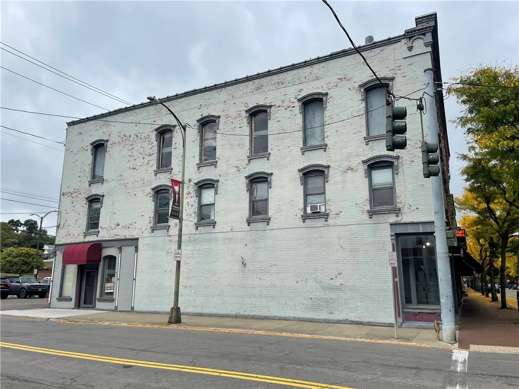 52 W Market Street West, Corning City, New York 14, Corning City, New York 14830, 1 Bedroom Bedrooms, 4 Rooms Rooms,1 BathroomBathrooms,Residential Lease,For Rent,52 W Market Street West, Corning City, New York 14,0,R1639645