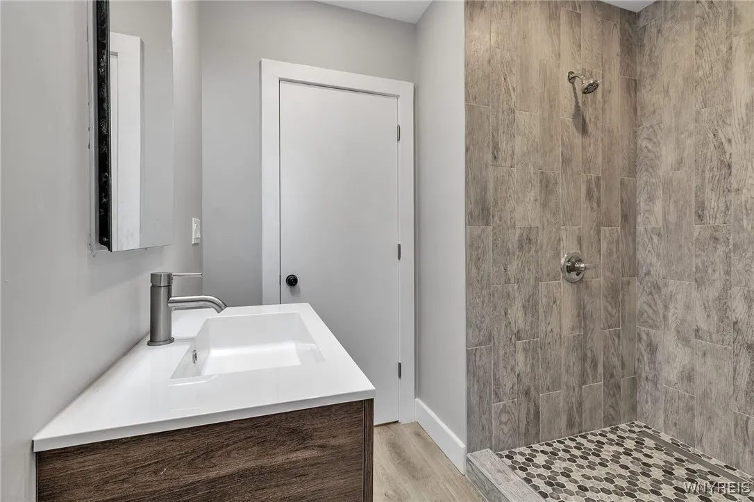 13 Unit #1 Dewitt Street, Buffalo, New York 14213, Buffalo, New York 14213, 3 Bedrooms Bedrooms, 7 Rooms Rooms,1 BathroomBathrooms,Residential Lease,Closed,13 Unit #1 Dewitt Street, Buffalo, New York 14213,0,B1639576