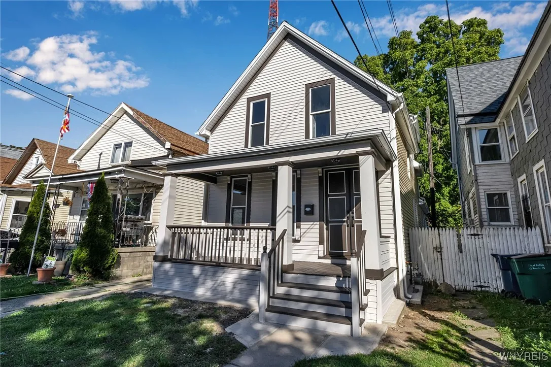 13 Unit #1 Dewitt Street, Buffalo, New York 14213, Buffalo, New York 14213, 3 Bedrooms Bedrooms, 7 Rooms Rooms,1 BathroomBathrooms,Residential Lease,Closed,13 Unit #1 Dewitt Street, Buffalo, New York 14213,0,B1639576