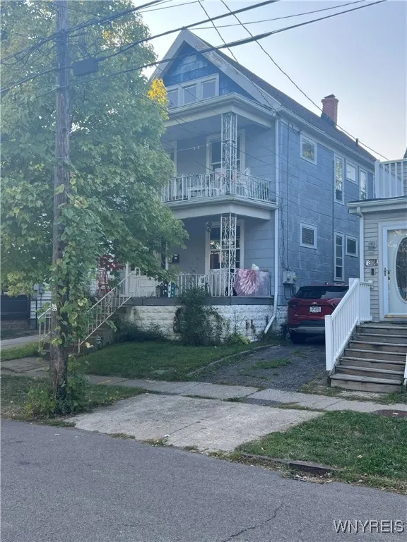 28 Briggs Avenue, Buffalo, New York 14207, Buffalo, New York 14207, 6 Bedrooms Bedrooms, ,2 BathroomsBathrooms,Residential,For Sale,28 Briggs Avenue, Buffalo, New York 14207,0,B1639661