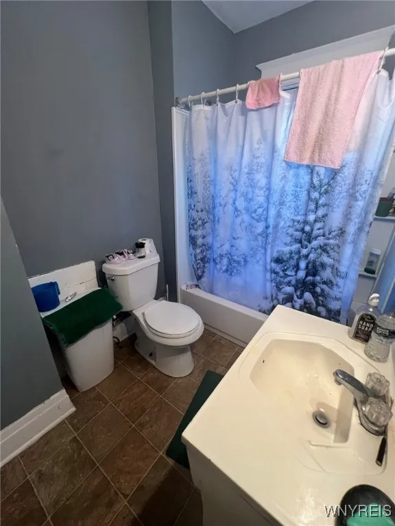 28 Briggs Avenue, Buffalo, New York 14207, Buffalo, New York 14207, 6 Bedrooms Bedrooms, ,2 BathroomsBathrooms,Residential,For Sale,28 Briggs Avenue, Buffalo, New York 14207,0,B1639661