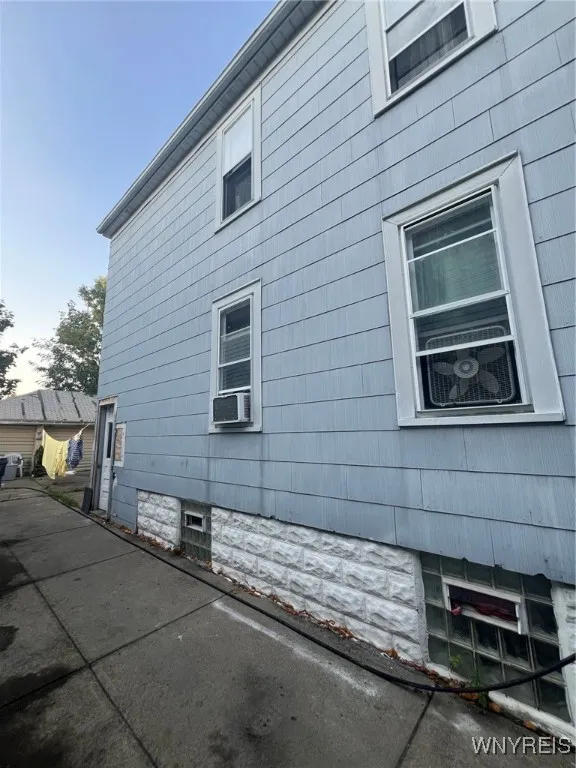 28 Briggs Avenue, Buffalo, New York 14207, Buffalo, New York 14207, 6 Bedrooms Bedrooms, ,2 BathroomsBathrooms,Residential,For Sale,28 Briggs Avenue, Buffalo, New York 14207,0,B1639661