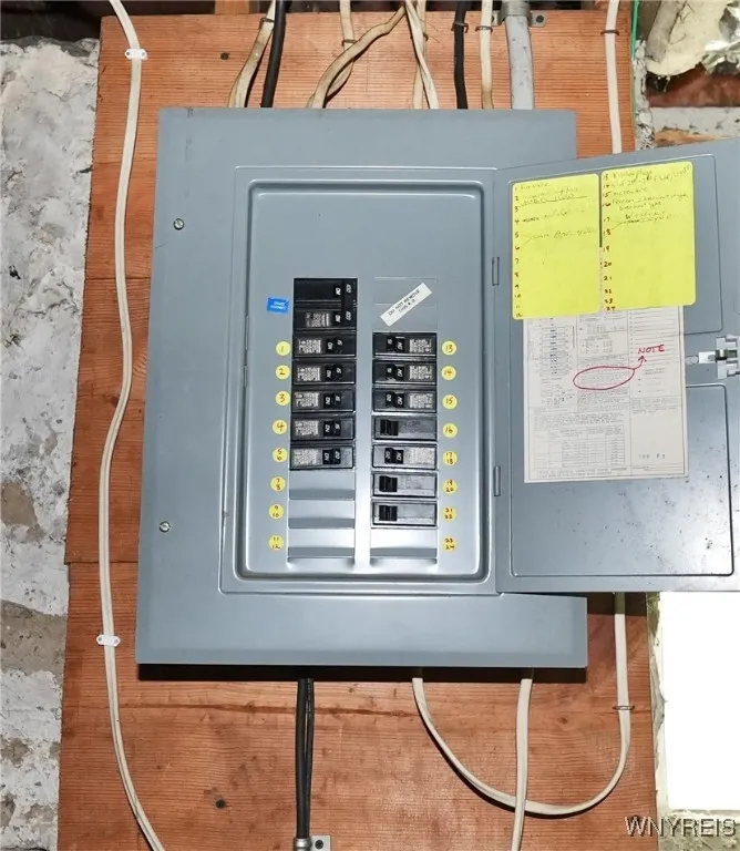 24 Lilac Street, Buffalo, New York 14220, Buffalo, New York 14220, 4 Bedrooms Bedrooms, 8 Rooms Rooms,1 BathroomBathrooms,Residential,For Sale,24 Lilac Street, Buffalo, New York 14220,0,B1639677