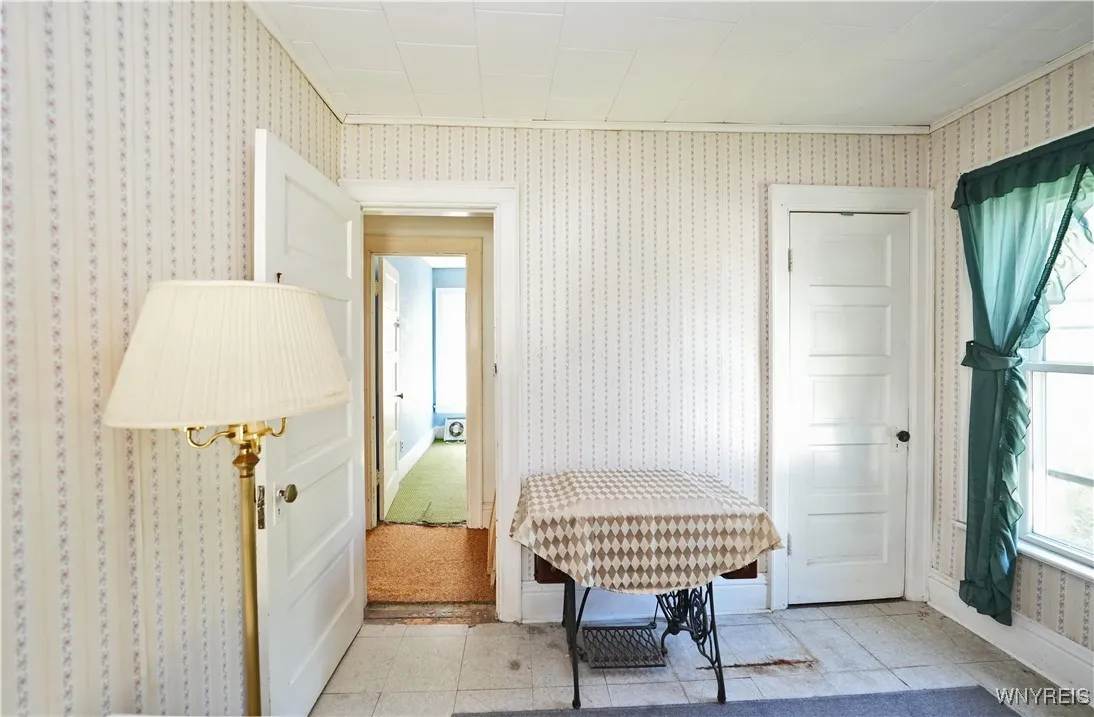 24 Lilac Street, Buffalo, New York 14220, Buffalo, New York 14220, 4 Bedrooms Bedrooms, 8 Rooms Rooms,1 BathroomBathrooms,Residential,For Sale,24 Lilac Street, Buffalo, New York 14220,0,B1639677