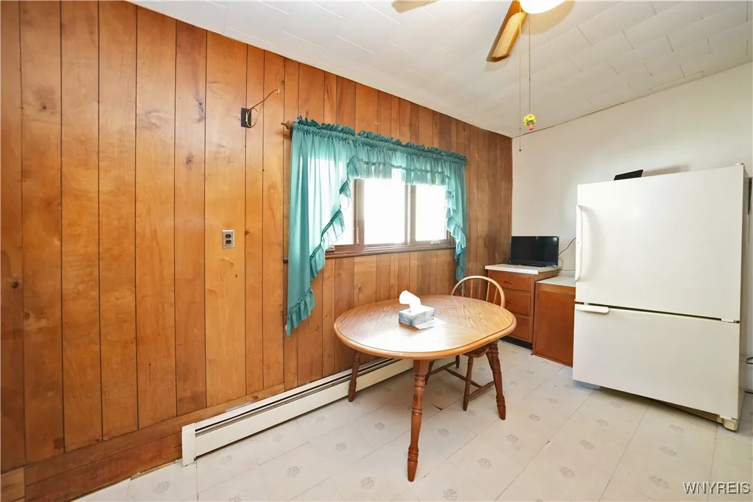 24 Lilac Street, Buffalo, New York 14220, Buffalo, New York 14220, 4 Bedrooms Bedrooms, 8 Rooms Rooms,1 BathroomBathrooms,Residential,For Sale,24 Lilac Street, Buffalo, New York 14220,0,B1639677