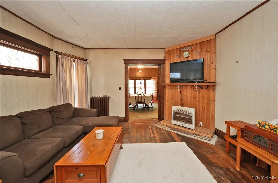 24 Lilac Street, Buffalo, New York 14220, Buffalo, New York 14220, 4 Bedrooms Bedrooms, 8 Rooms Rooms,1 BathroomBathrooms,Residential,For Sale,24 Lilac Street, Buffalo, New York 14220,0,B1639677