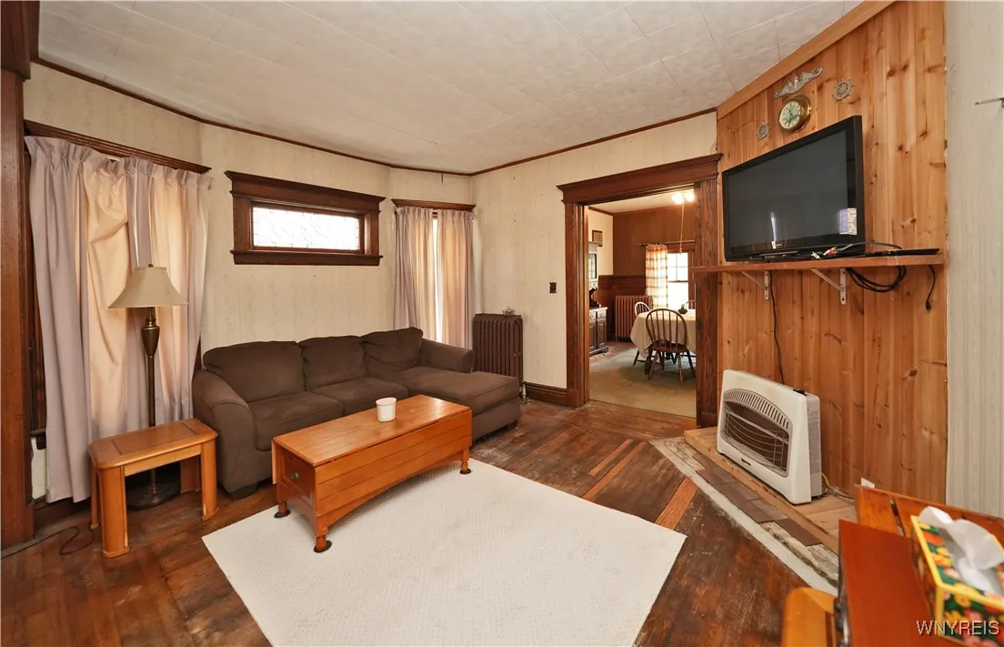 24 Lilac Street, Buffalo, New York 14220, Buffalo, New York 14220, 4 Bedrooms Bedrooms, 8 Rooms Rooms,1 BathroomBathrooms,Residential,For Sale,24 Lilac Street, Buffalo, New York 14220,0,B1639677