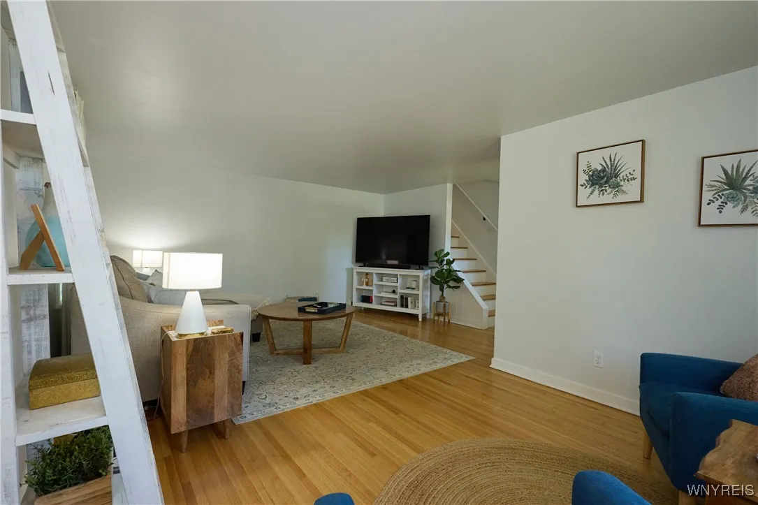 6531 Michael Road, Orchard Park, New York 14127, Orchard Park, New York 14127, 3 Bedrooms Bedrooms, 6 Rooms Rooms,1 BathroomBathrooms,Residential,For Sale,6531 Michael Road, Orchard Park, New York 14127,0,B1639418