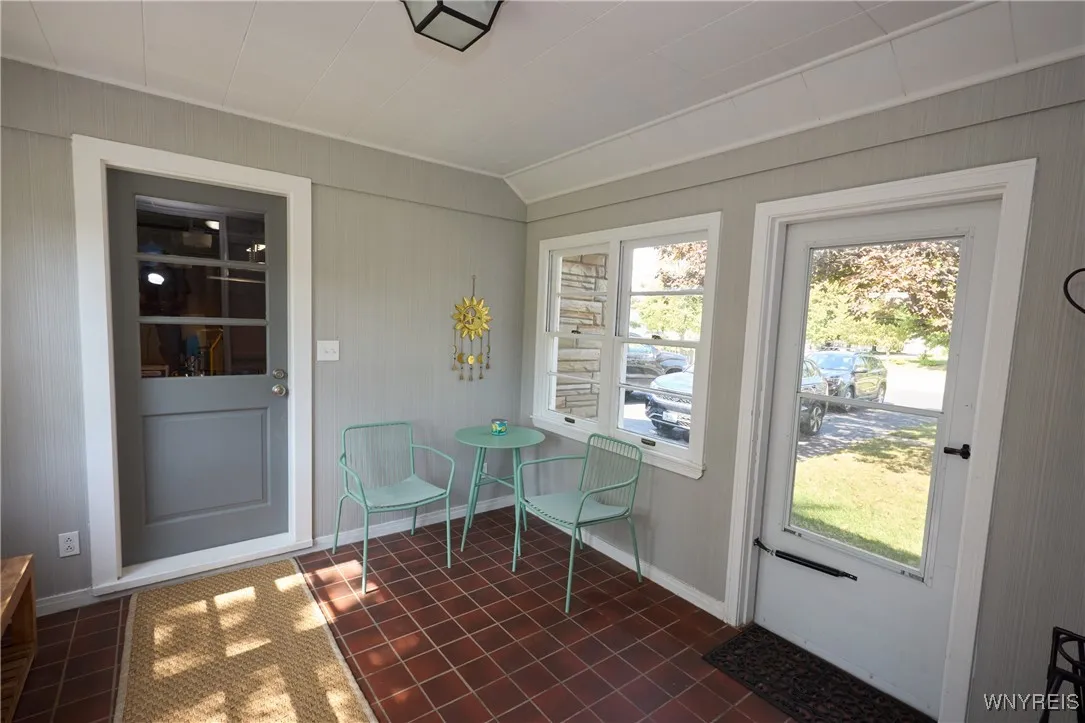 6531 Michael Road, Orchard Park, New York 14127, Orchard Park, New York 14127, 3 Bedrooms Bedrooms, 6 Rooms Rooms,1 BathroomBathrooms,Residential,For Sale,6531 Michael Road, Orchard Park, New York 14127,0,B1639418