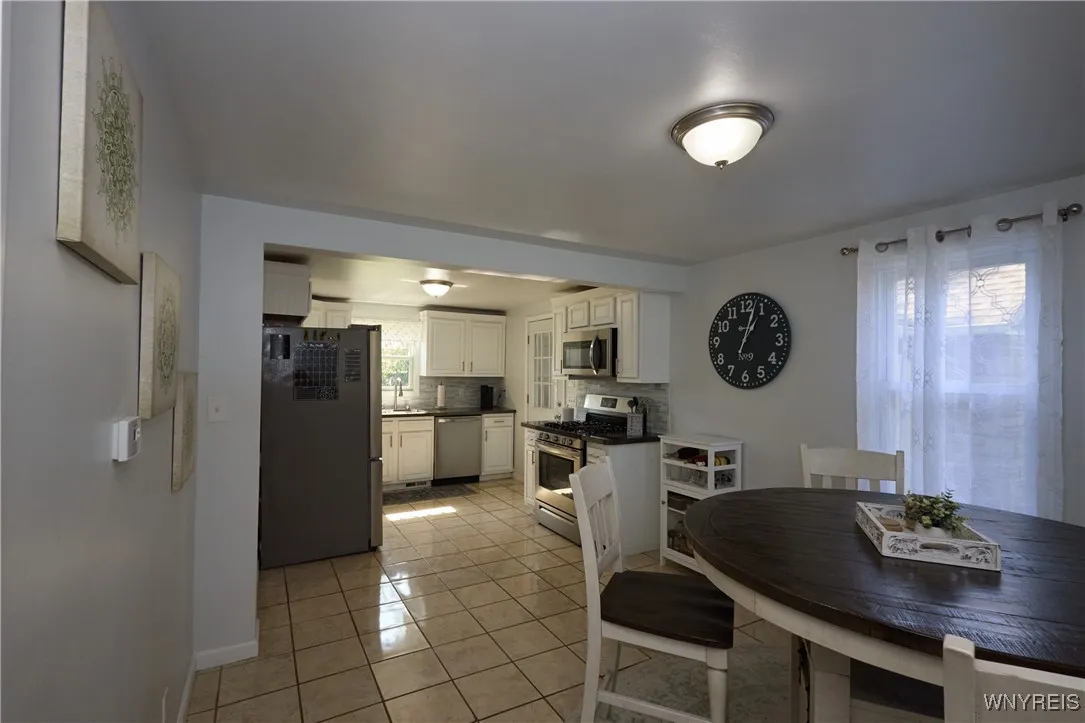 6531 Michael Road, Orchard Park, New York 14127, Orchard Park, New York 14127, 3 Bedrooms Bedrooms, 6 Rooms Rooms,1 BathroomBathrooms,Residential,For Sale,6531 Michael Road, Orchard Park, New York 14127,0,B1639418