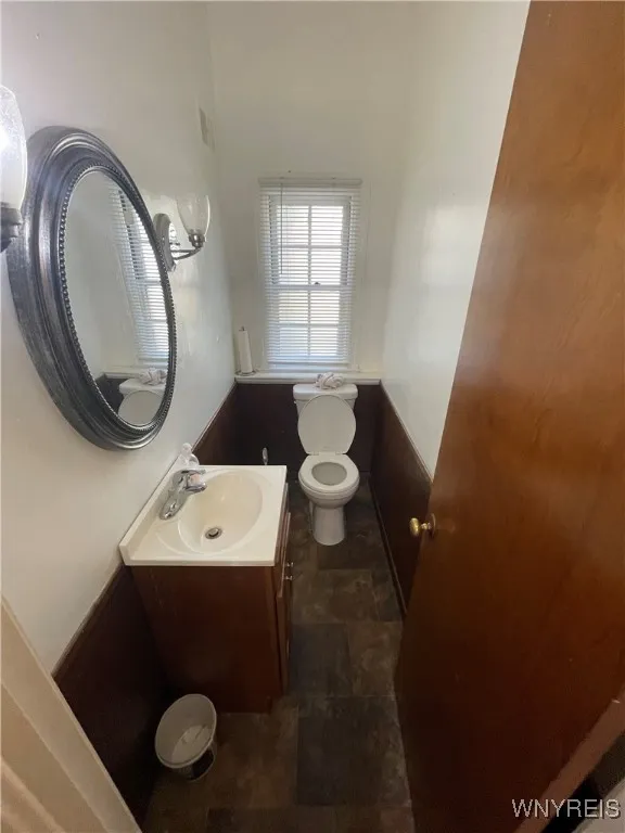 115 Burke Drive, Buffalo, New York 14215, Buffalo, New York 14215, 3 Bedrooms Bedrooms, 7 Rooms Rooms,1 BathroomBathrooms,Residential Lease,Closed,115 Burke Drive, Buffalo, New York 14215,0,B1637424