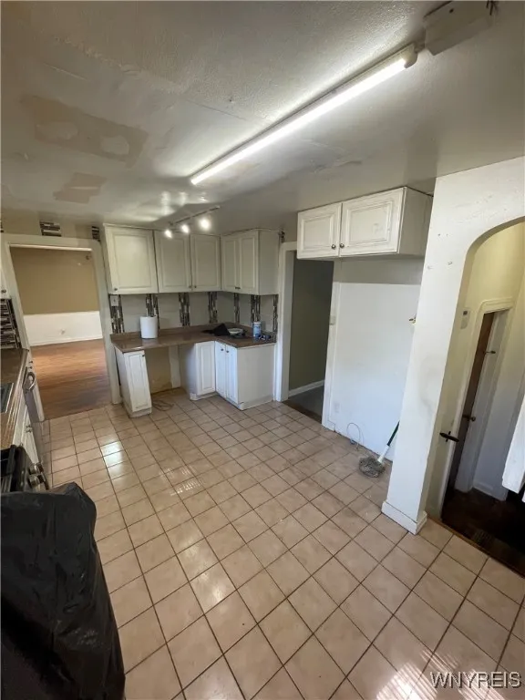 115 Burke Drive, Buffalo, New York 14215, Buffalo, New York 14215, 3 Bedrooms Bedrooms, 7 Rooms Rooms,1 BathroomBathrooms,Residential Lease,Closed,115 Burke Drive, Buffalo, New York 14215,0,B1637424