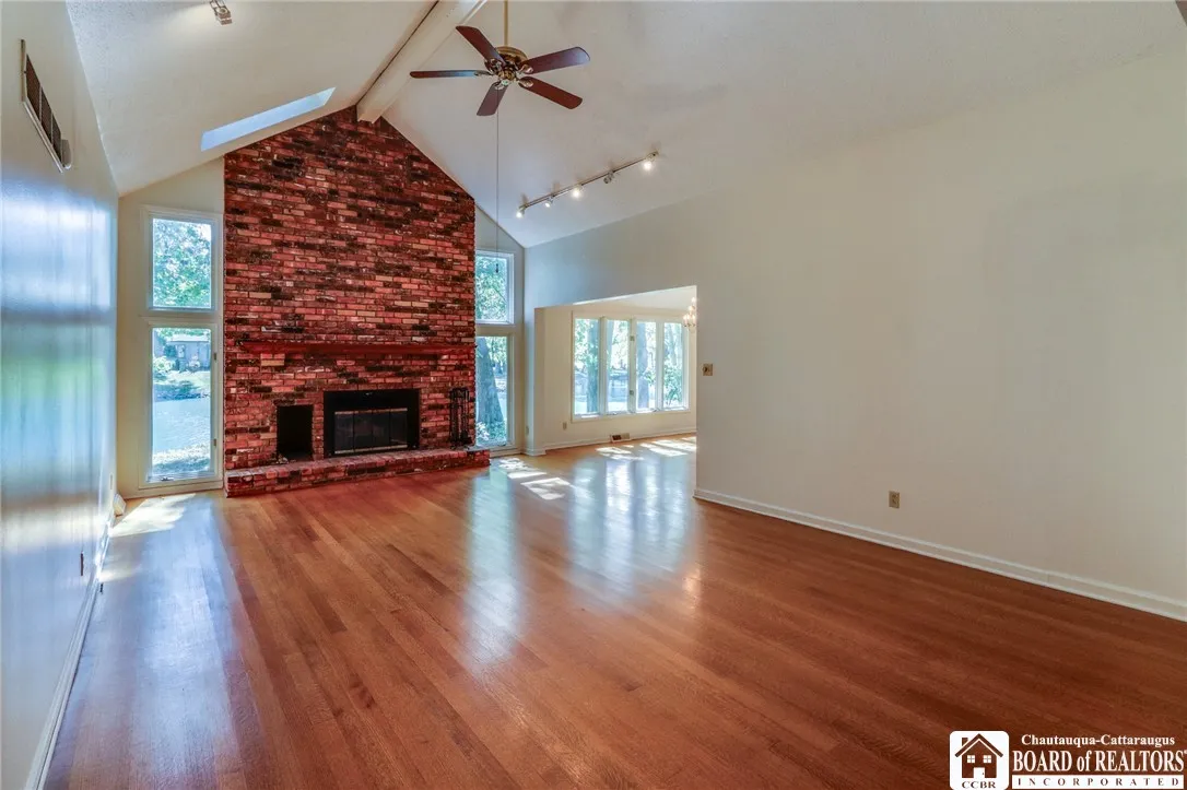 118 Coriander Court, Amherst, New York 14051, Amherst, New York 14051, 3 Bedrooms Bedrooms, 6 Rooms Rooms,2 BathroomsBathrooms,Residential,For Sale,118 Coriander Court, Amherst, New York 14051,0,R1639556