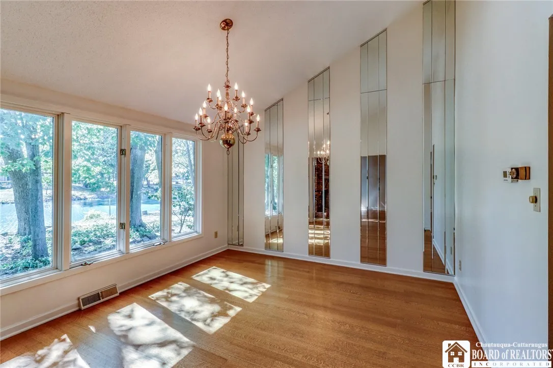 118 Coriander Court, Amherst, New York 14051, Amherst, New York 14051, 3 Bedrooms Bedrooms, 6 Rooms Rooms,2 BathroomsBathrooms,Residential,For Sale,118 Coriander Court, Amherst, New York 14051,0,R1639556