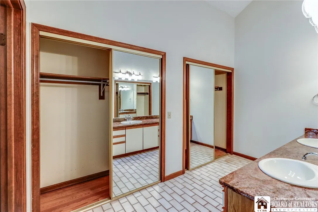 118 Coriander Court, Amherst, New York 14051, Amherst, New York 14051, 3 Bedrooms Bedrooms, 6 Rooms Rooms,2 BathroomsBathrooms,Residential,For Sale,118 Coriander Court, Amherst, New York 14051,0,R1639556