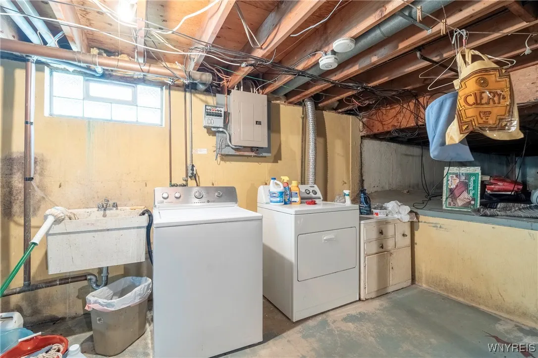 540 Bauman Road, Amherst, New York 14221, Amherst, New York 14221, 4 Bedrooms Bedrooms, 9 Rooms Rooms,1 BathroomBathrooms,Residential,For Sale,540 Bauman Road, Amherst, New York 14221,0,B1639708
