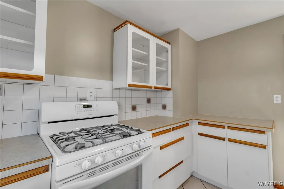 379 Victoria Boulevard, Tonawanda, New York 14217, Tonawanda, New York 14217, 4 Bedrooms Bedrooms, ,2 BathroomsBathrooms,Residential,For Sale,379 Victoria Boulevard, Tonawanda, New York 14217,0,B1639721