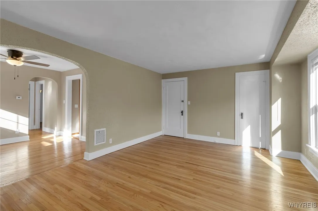 379 Victoria Boulevard, Tonawanda, New York 14217, Tonawanda, New York 14217, 4 Bedrooms Bedrooms, ,2 BathroomsBathrooms,Residential,For Sale,379 Victoria Boulevard, Tonawanda, New York 14217,0,B1639721