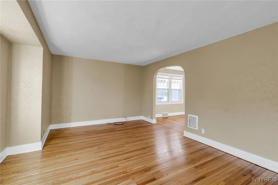379 Victoria Boulevard, Tonawanda, New York 14217, Tonawanda, New York 14217, 4 Bedrooms Bedrooms, ,2 BathroomsBathrooms,Residential,For Sale,379 Victoria Boulevard, Tonawanda, New York 14217,0,B1639721