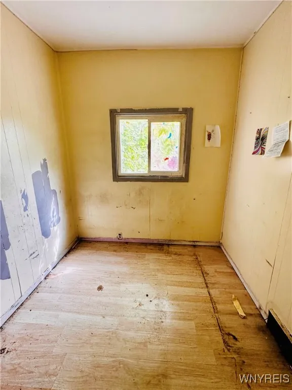 59 Poplar Avenue, Buffalo, New York 14211, Buffalo, New York 14211, 5 Bedrooms Bedrooms, 8 Rooms Rooms,2 BathroomsBathrooms,Residential,Closed,59 Poplar Avenue, Buffalo, New York 14211,0,B1639725