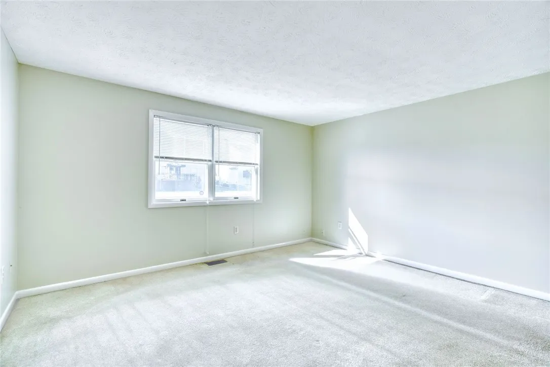 151 Shaemus Drive, Greece, New York 14626, Greece, New York 14626, 2 Bedrooms Bedrooms, 5 Rooms Rooms,1 BathroomBathrooms,Residential,Closed,151 Shaemus Drive, Greece, New York 14626,0,R1637610