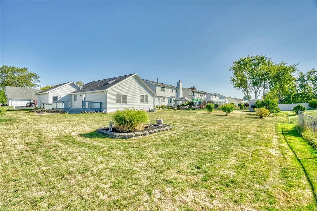 151 Shaemus Drive, Greece, New York 14626, Greece, New York 14626, 2 Bedrooms Bedrooms, 5 Rooms Rooms,1 BathroomBathrooms,Residential,Closed,151 Shaemus Drive, Greece, New York 14626,0,R1637610
