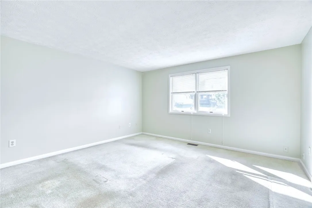 151 Shaemus Drive, Greece, New York 14626, Greece, New York 14626, 2 Bedrooms Bedrooms, 5 Rooms Rooms,1 BathroomBathrooms,Residential,Closed,151 Shaemus Drive, Greece, New York 14626,0,R1637610