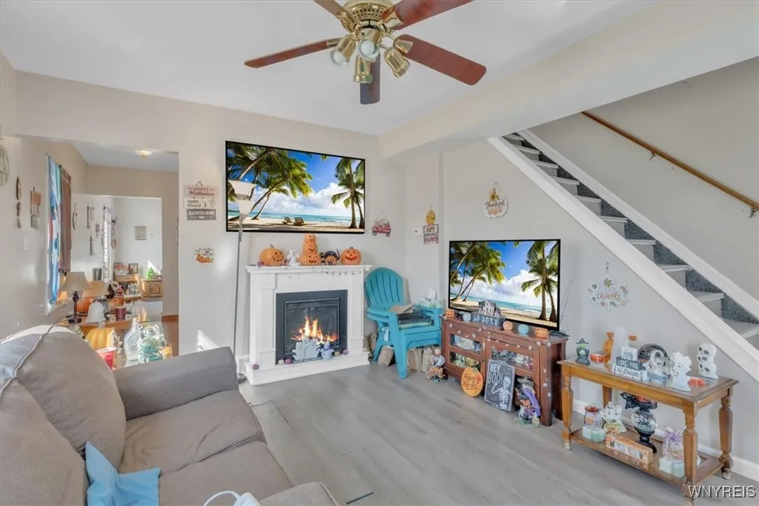 17 Labelle Avenue, Hamburg, New York 14219, Hamburg, New York 14219, 3 Bedrooms Bedrooms, 7 Rooms Rooms,1 BathroomBathrooms,Residential,For Sale,17 Labelle Avenue, Hamburg, New York 14219,0,B1639671