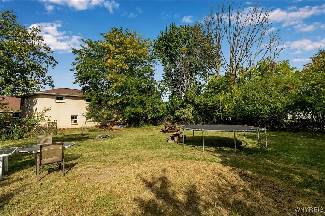 3209-3211 Abbott Road 3209, Orchard Park, New York, Orchard Park, New York 14127, 8 Bedrooms Bedrooms, ,4 BathroomsBathrooms,Residential,For Sale,3209-3211 Abbott Road 3209, Orchard Park, New York,0,B1639265