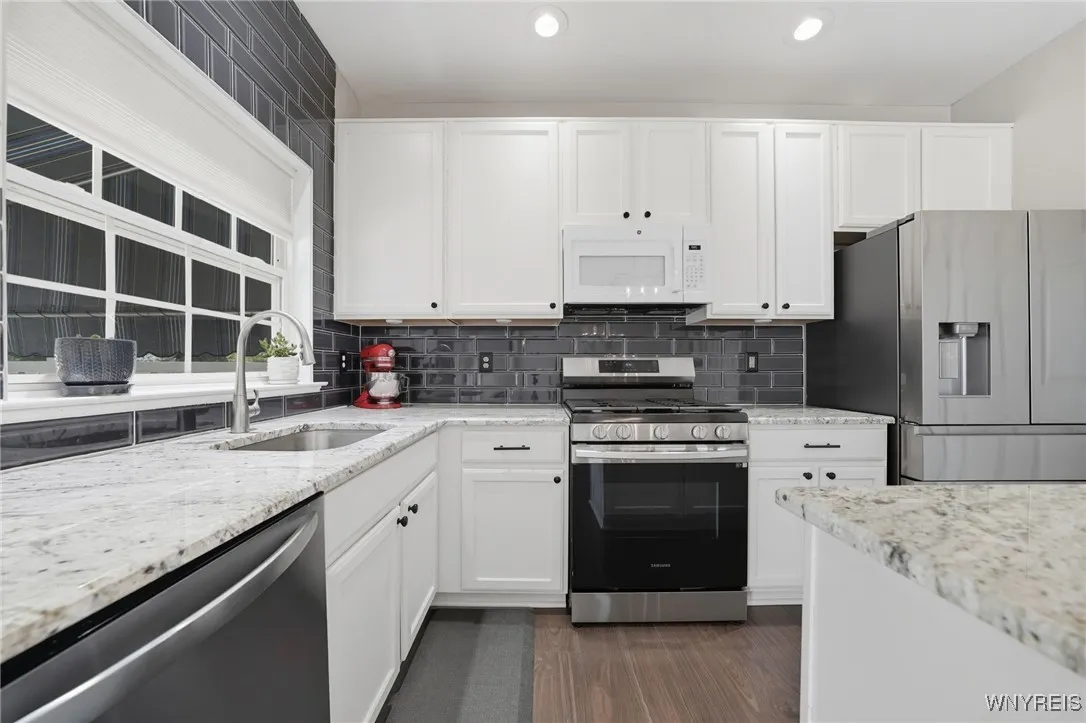81 Carla Lane, West Seneca, New York 14224, West Seneca, New York 14224, 3 Bedrooms Bedrooms, 10 Rooms Rooms,2 BathroomsBathrooms,Residential,Closed,81 Carla Lane, West Seneca, New York 14224,0,B1636783
