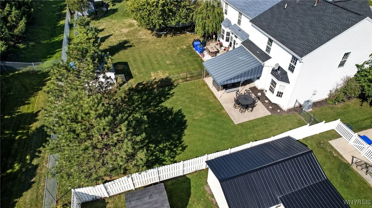 81 Carla Lane, West Seneca, New York 14224, West Seneca, New York 14224, 3 Bedrooms Bedrooms, 10 Rooms Rooms,2 BathroomsBathrooms,Residential,Closed,81 Carla Lane, West Seneca, New York 14224,0,B1636783
