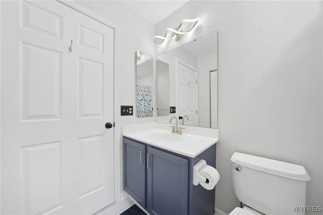 81 Carla Lane, West Seneca, New York 14224, West Seneca, New York 14224, 3 Bedrooms Bedrooms, 10 Rooms Rooms,2 BathroomsBathrooms,Residential,Closed,81 Carla Lane, West Seneca, New York 14224,0,B1636783
