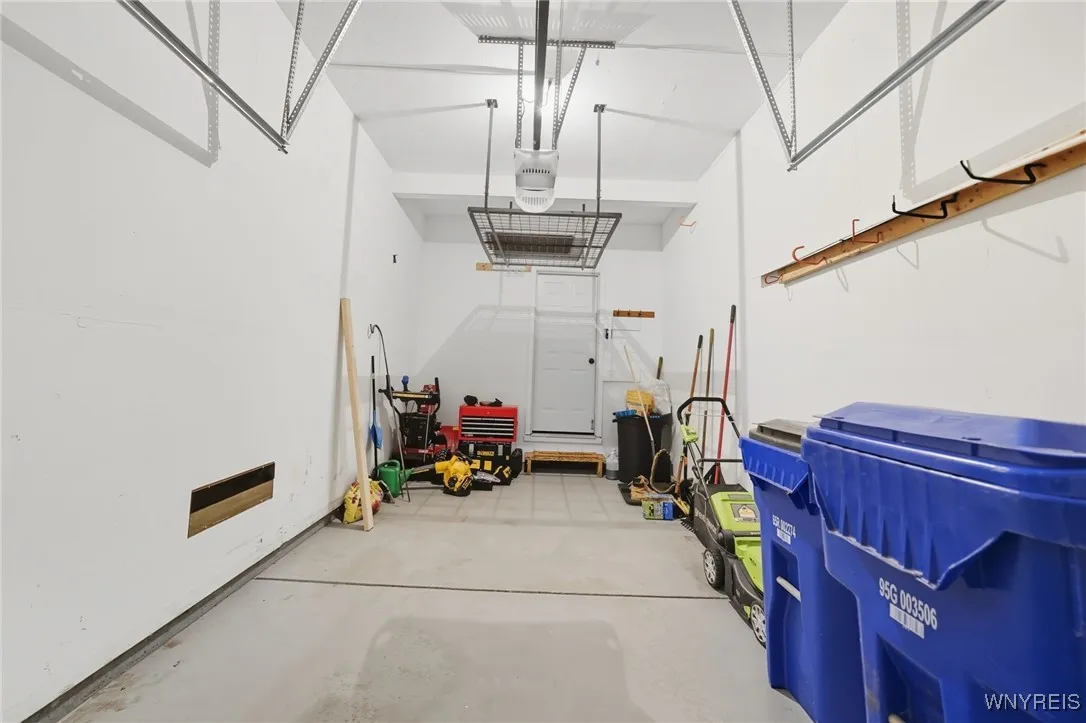 81 Carla Lane, West Seneca, New York 14224, West Seneca, New York 14224, 3 Bedrooms Bedrooms, 10 Rooms Rooms,2 BathroomsBathrooms,Residential,Closed,81 Carla Lane, West Seneca, New York 14224,0,B1636783