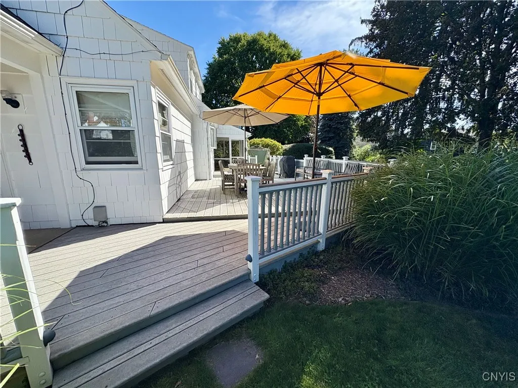 311 Hampshire Drive, Dewitt, New York 13214, De Witt, New York 13214, 3 Bedrooms Bedrooms, 7 Rooms Rooms,2 BathroomsBathrooms,Residential,Closed,311 Hampshire Drive, Dewitt, New York 13214,0,S1639473