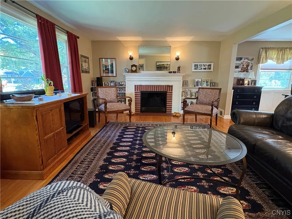 311 Hampshire Drive, Dewitt, New York 13214, De Witt, New York 13214, 3 Bedrooms Bedrooms, 7 Rooms Rooms,2 BathroomsBathrooms,Residential,Closed,311 Hampshire Drive, Dewitt, New York 13214,0,S1639473