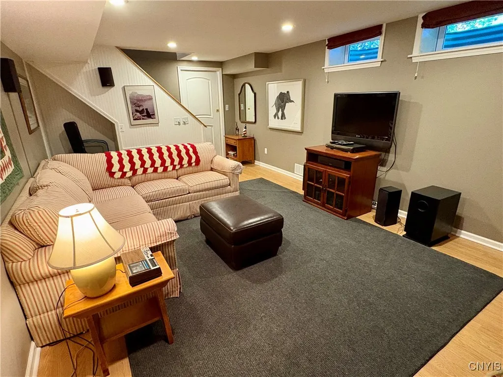 311 Hampshire Drive, Dewitt, New York 13214, De Witt, New York 13214, 3 Bedrooms Bedrooms, 7 Rooms Rooms,2 BathroomsBathrooms,Residential,Closed,311 Hampshire Drive, Dewitt, New York 13214,0,S1639473