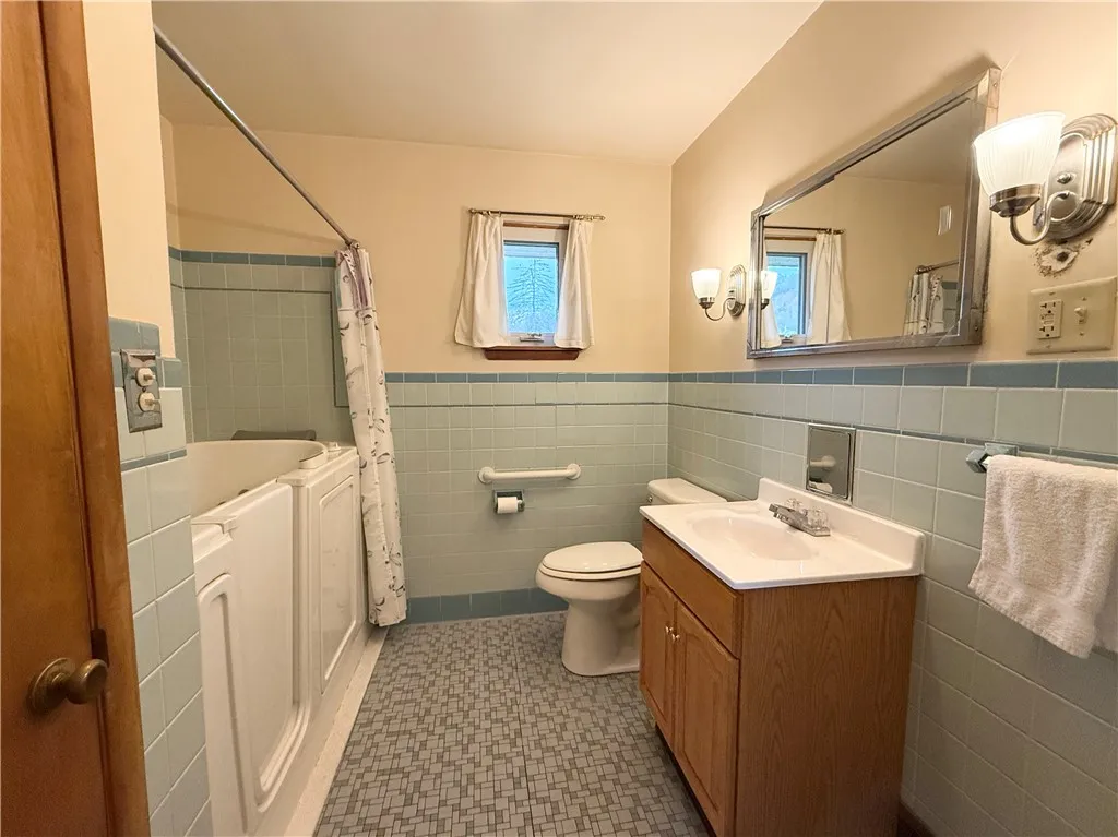 4 Park Street, Lewis Run, Pennsylvania 16738, Lewis Run, Pennsylvania 16738, 3 Bedrooms Bedrooms, 6 Rooms Rooms,1 BathroomBathrooms,Residential,Closed,4 Park Street, Lewis Run, Pennsylvania 16738,0,R1639766