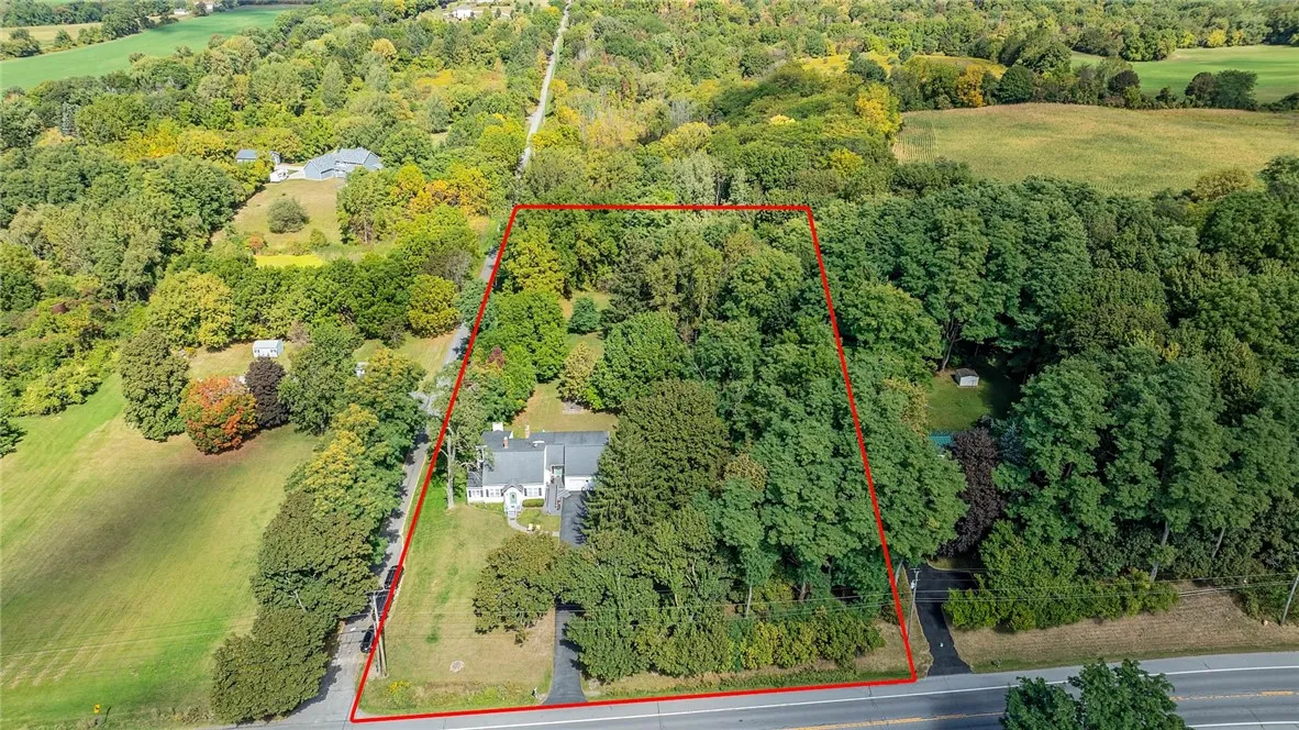 6429 East Avon Lima Road, Avon, New York 14414, Avon, New York 14414, 4 Bedrooms Bedrooms, 13 Rooms Rooms,3 BathroomsBathrooms,Residential,For Sale,6429 East Avon Lima Road, Avon, New York 14414,0,R1639534