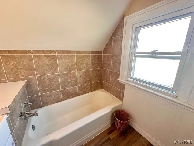 152 Como Avenue, Buffalo, New York 14220, Buffalo, New York 14220, 4 Bedrooms Bedrooms, 9 Rooms Rooms,2 BathroomsBathrooms,Residential,For Sale,152 Como Avenue, Buffalo, New York 14220,0,B1639662