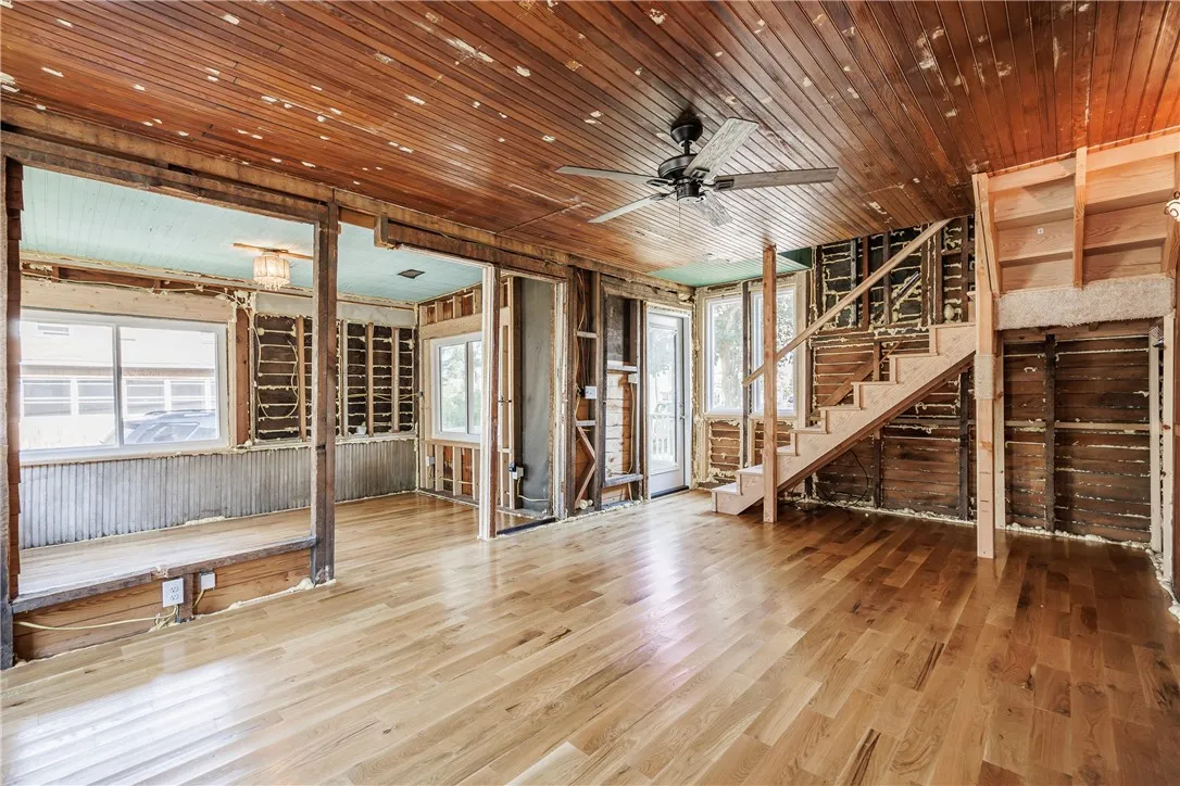 28 Clematis Street, Rochester, New York 14612, Rochester, New York 14612, 3 Bedrooms Bedrooms, 8 Rooms Rooms,2 BathroomsBathrooms,Residential,Closed,28 Clematis Street, Rochester, New York 14612,0,R1639727