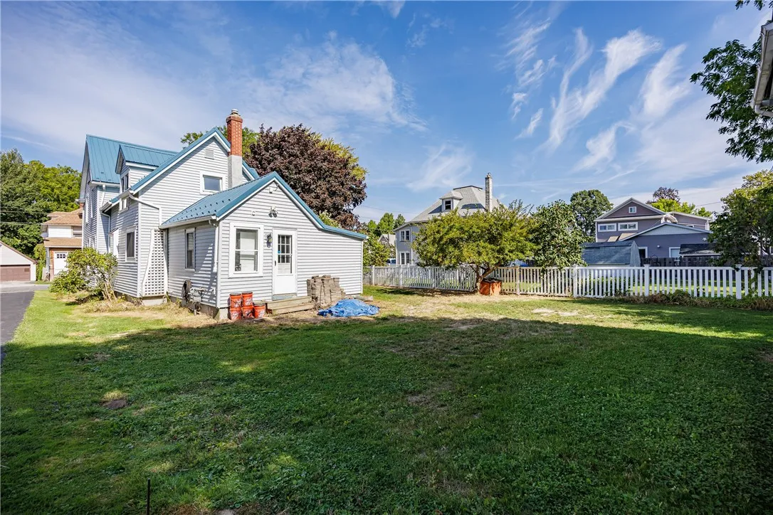 28 Clematis Street, Rochester, New York 14612, Rochester, New York 14612, 3 Bedrooms Bedrooms, 8 Rooms Rooms,2 BathroomsBathrooms,Residential,Closed,28 Clematis Street, Rochester, New York 14612,0,R1639727