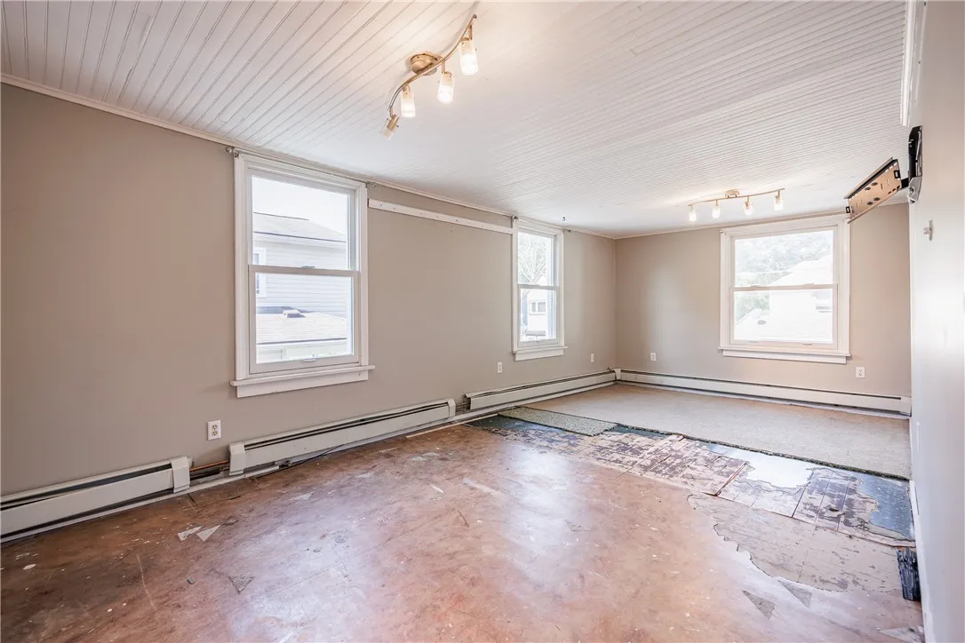 28 Clematis Street, Rochester, New York 14612, Rochester, New York 14612, 3 Bedrooms Bedrooms, 8 Rooms Rooms,2 BathroomsBathrooms,Residential,Closed,28 Clematis Street, Rochester, New York 14612,0,R1639727